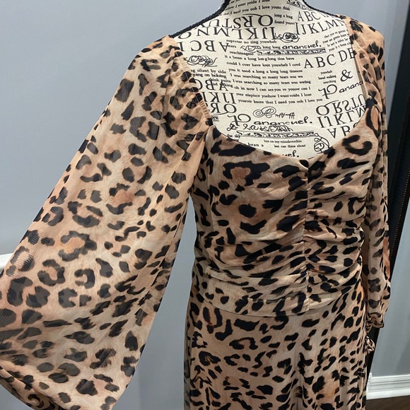 Women Long dress - Picture 6 of 7